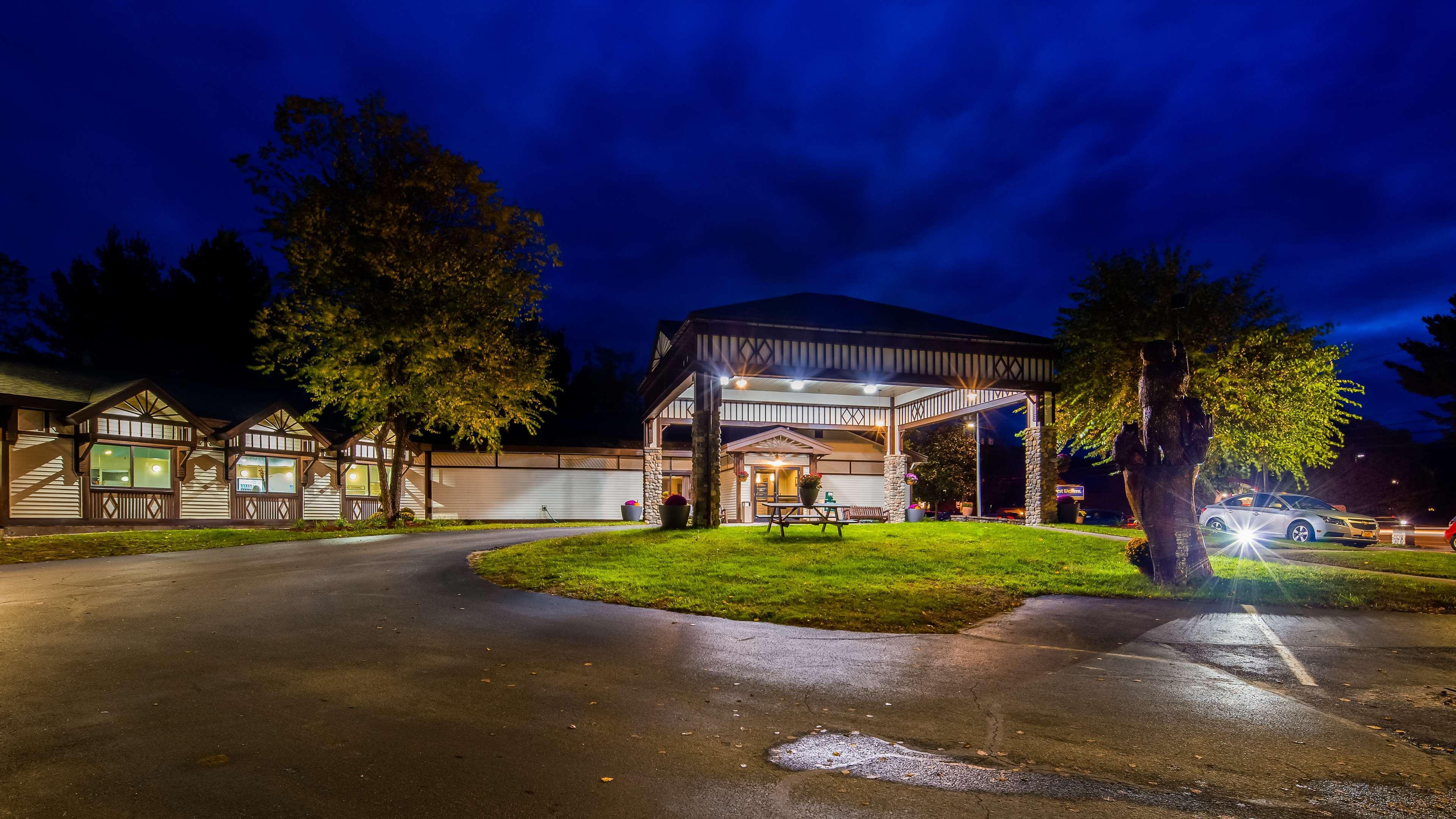 Hotel Best Western Saranac Lake Exteriér fotografie